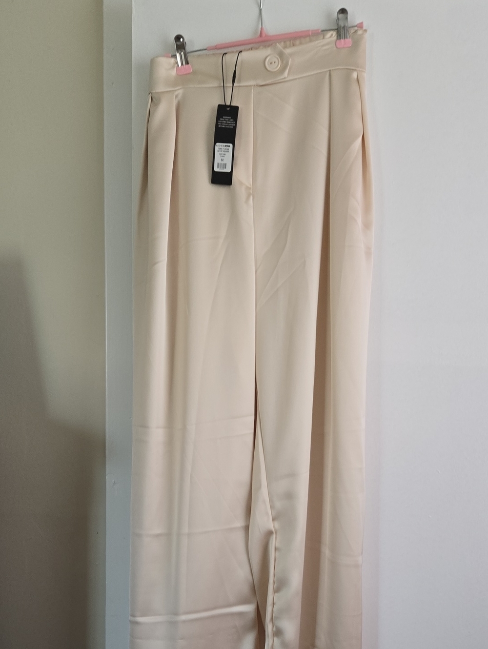 Fashion Nova High-Rise Wide Leg Pants in Pale Beige